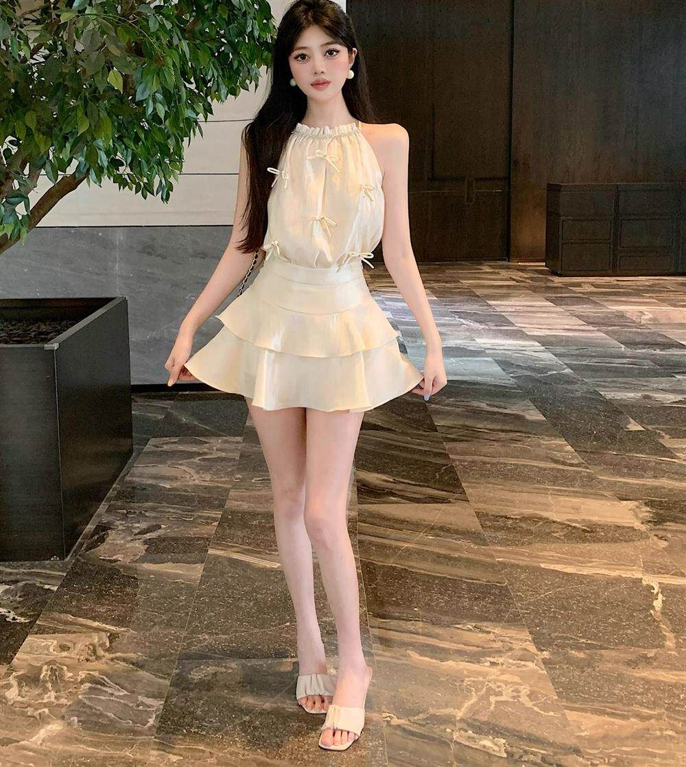 蝴蝶結掛脖背心蛋糕裙兩件套