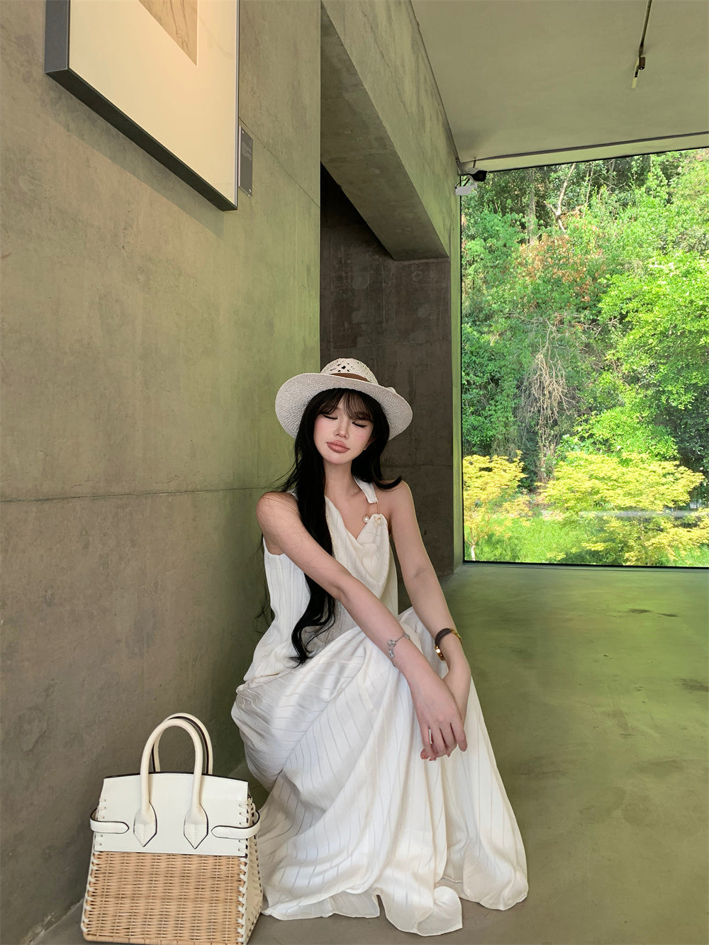 杏色時尚金屬扣吊帶上衣+拖地褲兩件套