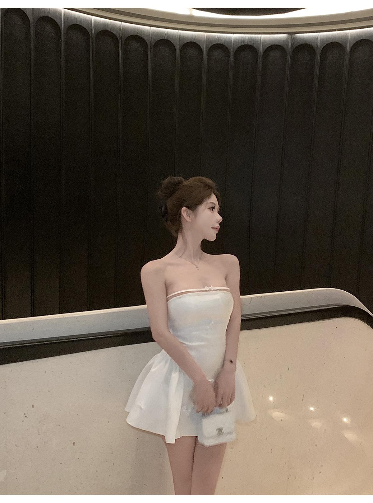 華麗抹胸蝴蝶結洋裝🎀