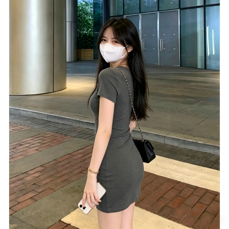 極簡風辣妹緊身包臀短裙