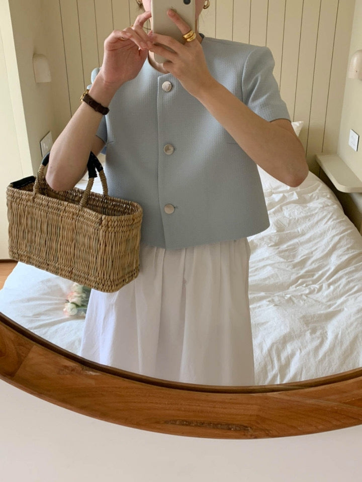 法式圓領金屬扣短款小香風外套