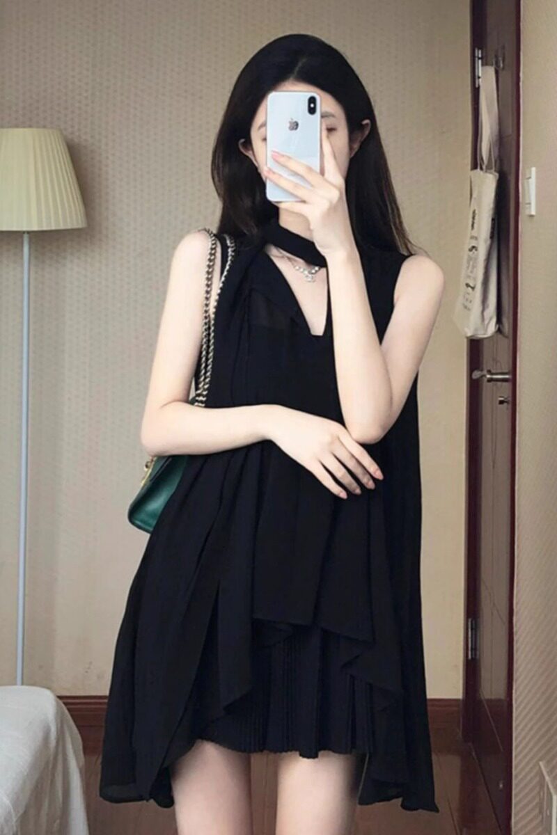 💕現貨秒出🍓法式氣質顯瘦掛脖雪紡吊帶連身衣