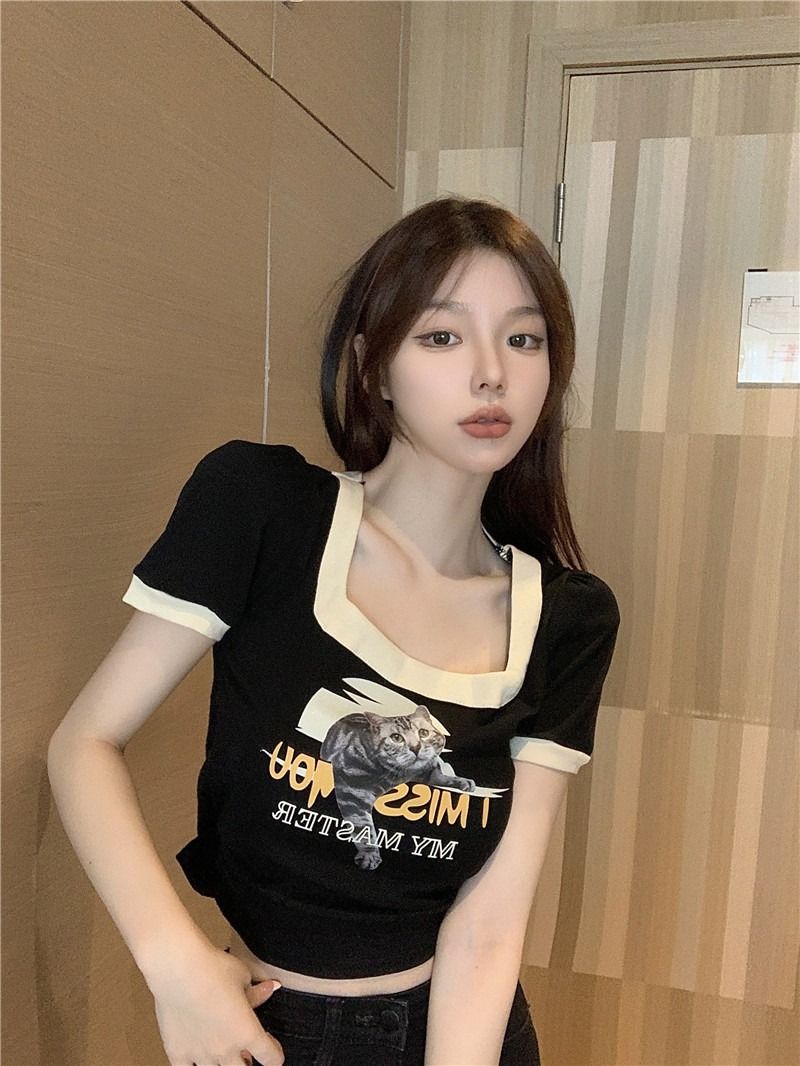 美式胸前印花虎斑貓正肩短版上衣