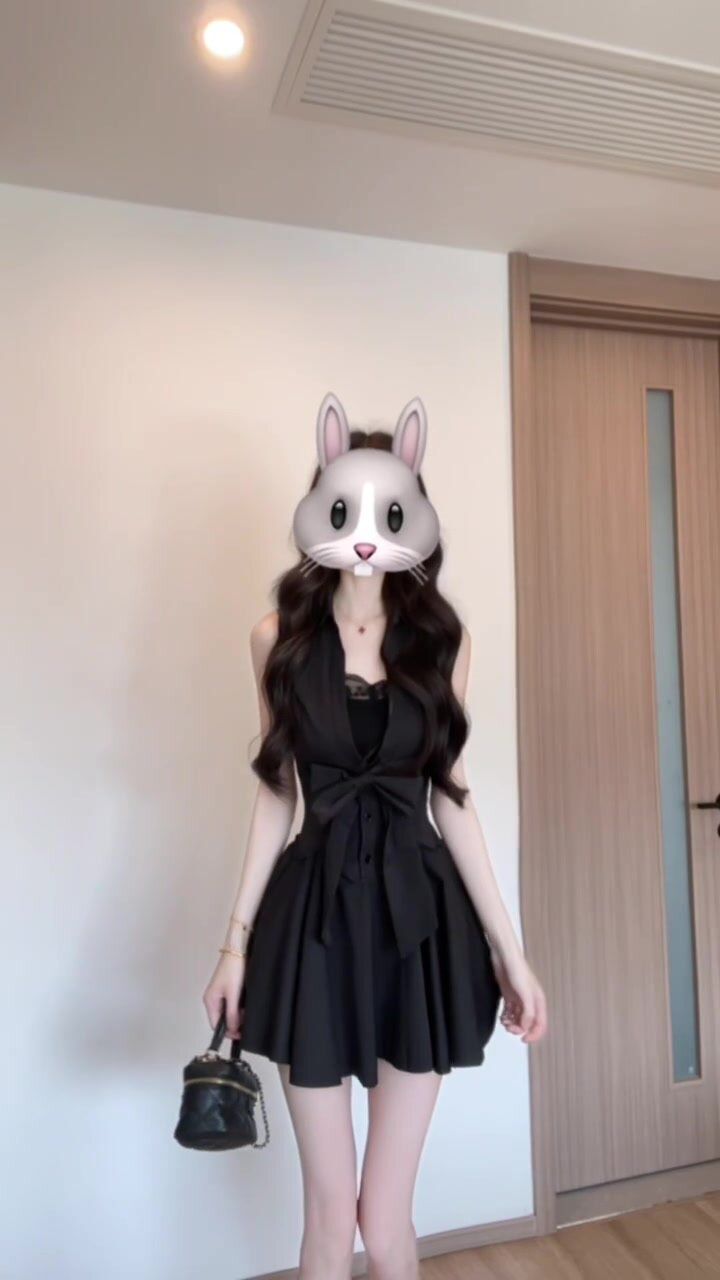 💕現貨秒出🍓御姐赫本風黑色POLO無袖澎澎裙組