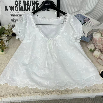 溫柔風白色純淨刺繡泡泡袖襯衫