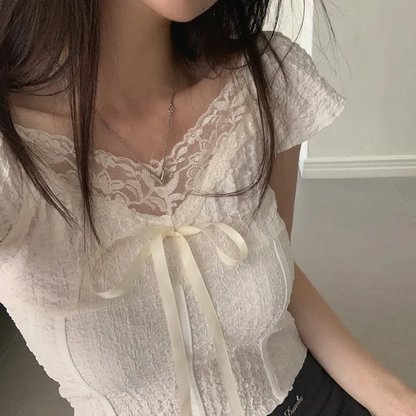 蕾絲蝴蝶結小飛袖吊帶上衣