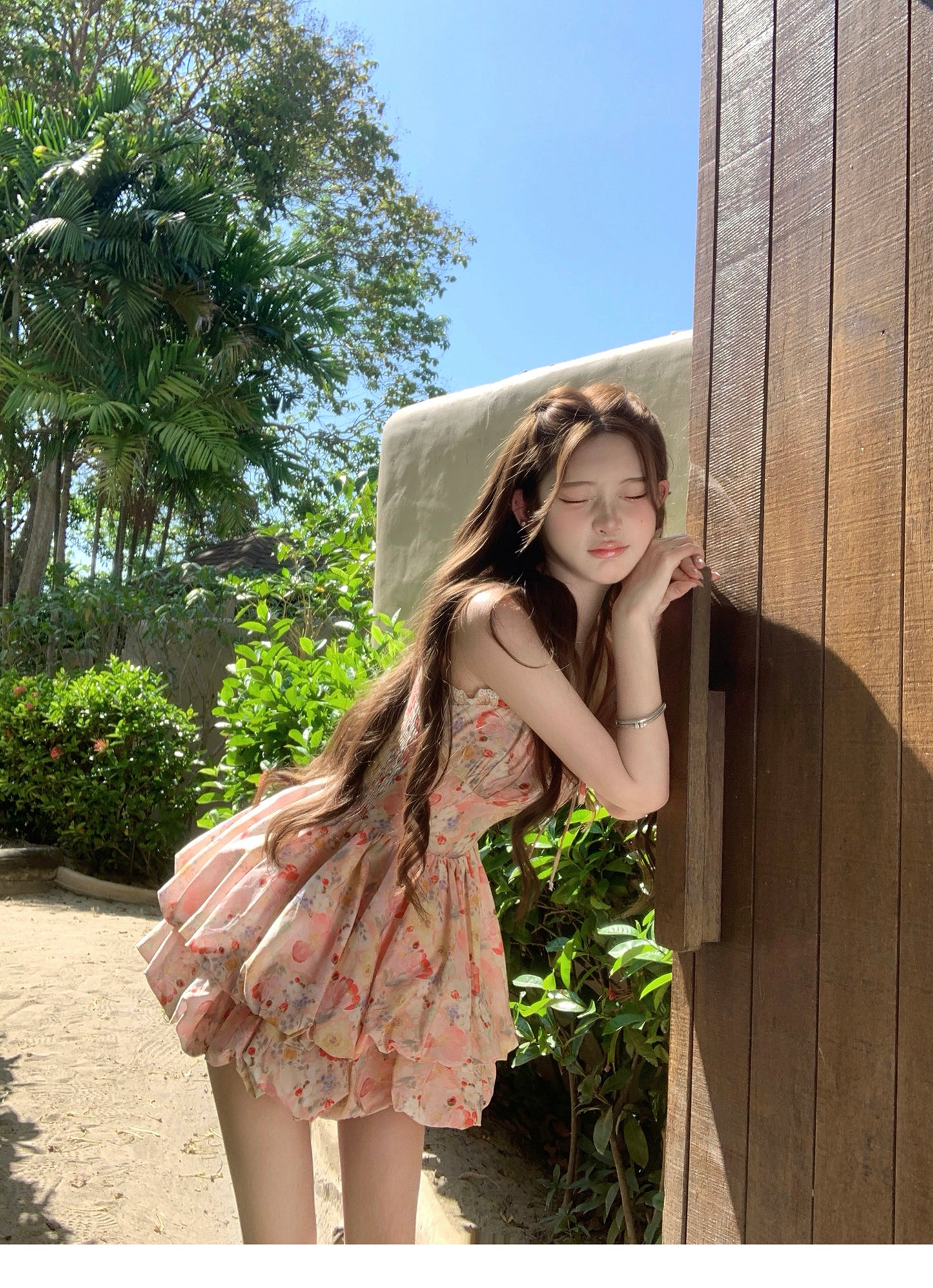 ins風氛圍感度假吊帶花苞澎澎裙連衣裙
