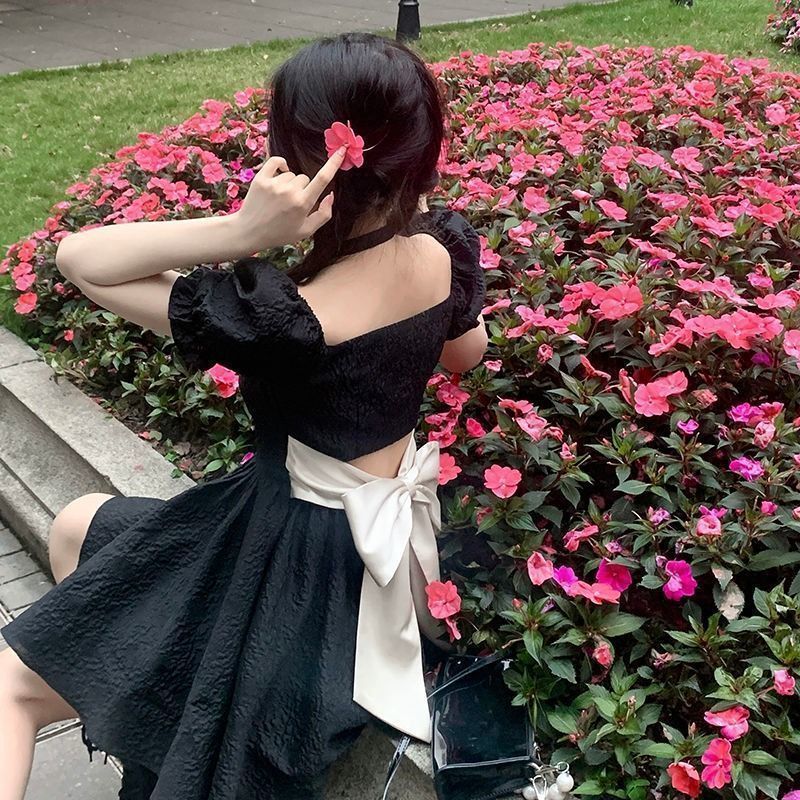 法式泡泡袖花邊露背蝴蝶結短裙