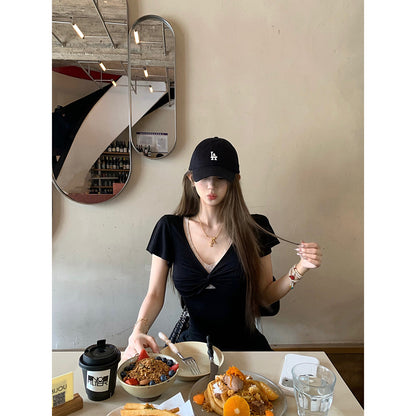 🍭V領蕾絲扭結顯瘦上衣