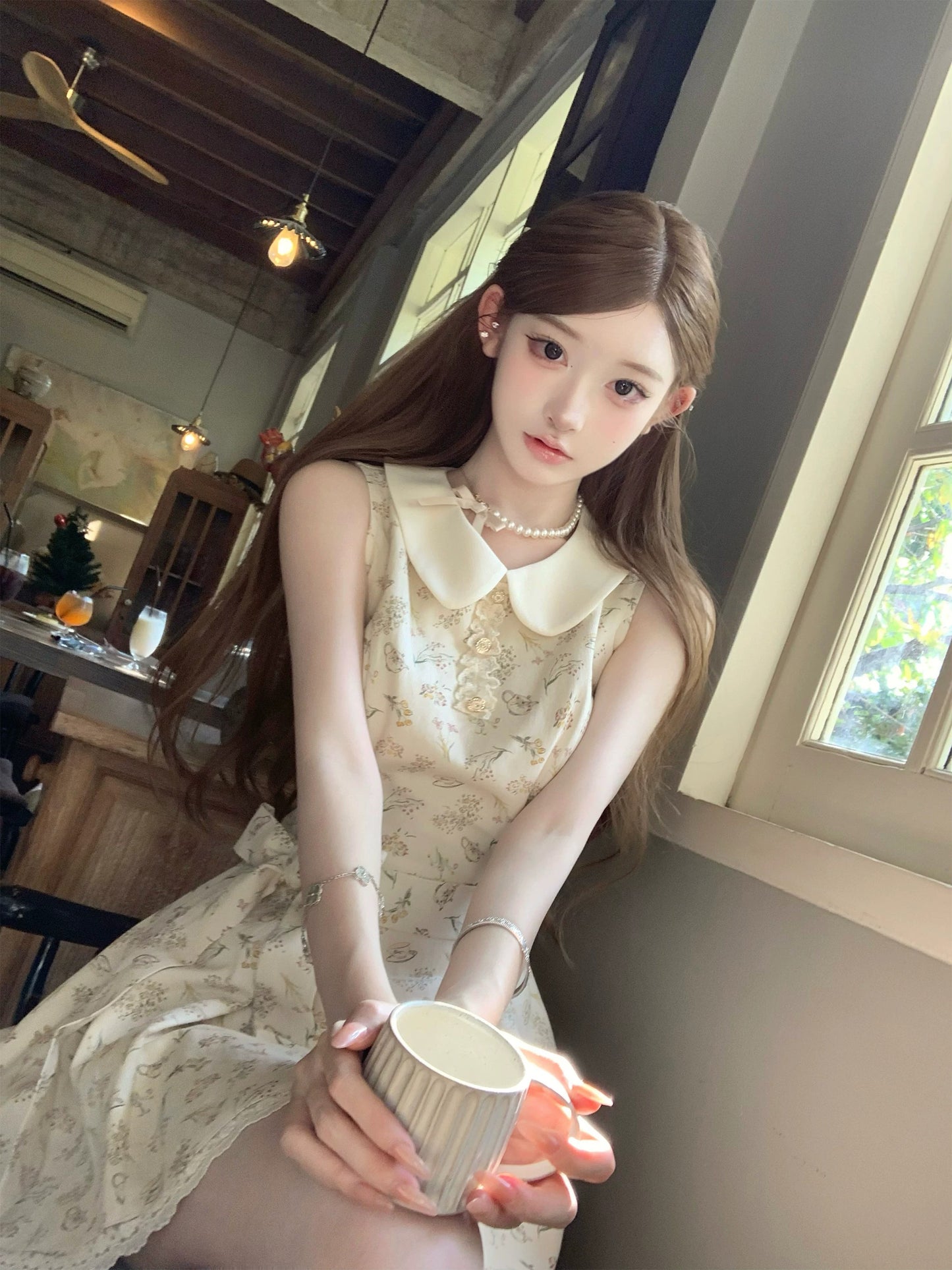 法式娃娃領無袖碎花連衣裙