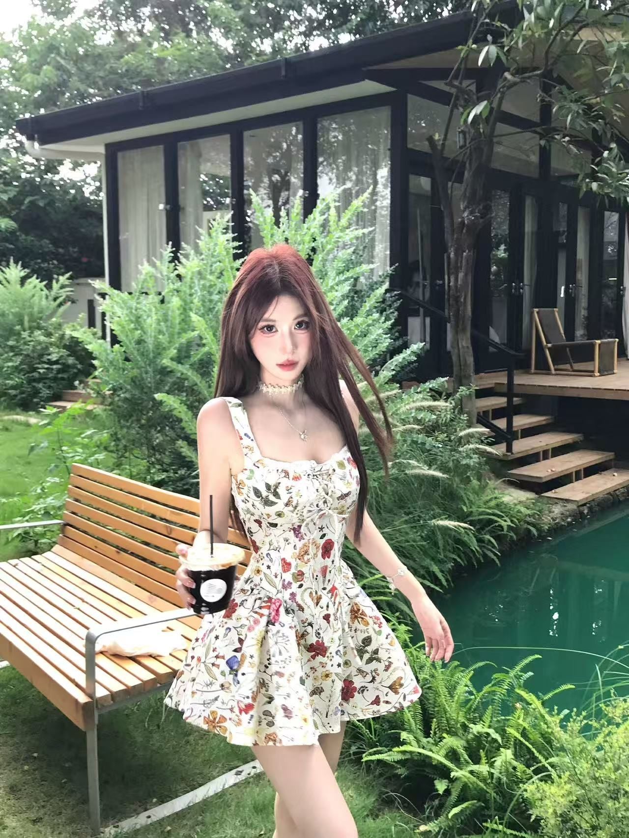 純御法式吊帶碎花連衣裙
