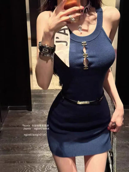氣質名媛掛脖修身宴會小禮服
