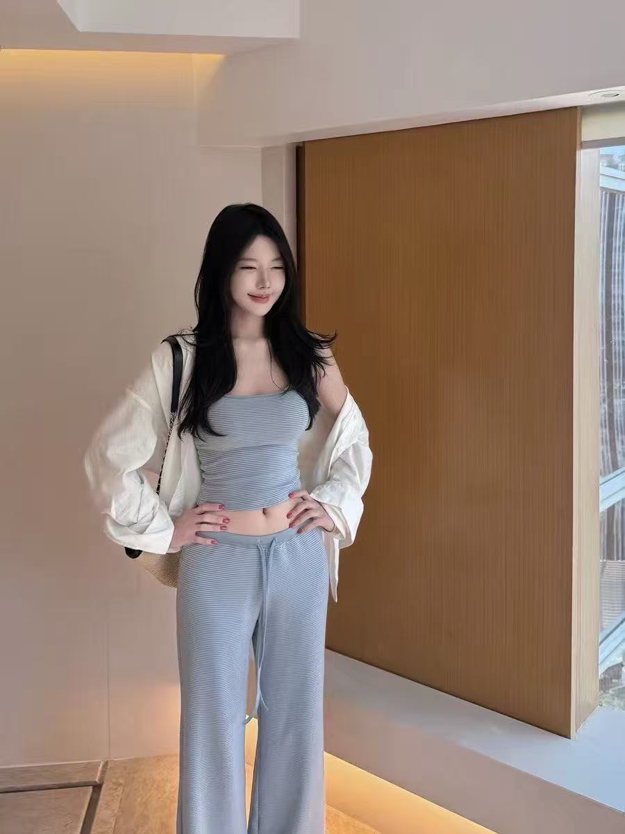 慵懶條紋帶胸墊吊帶+鬆緊直筒褲套裝