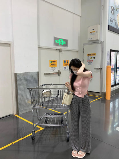 U領不規則短袖上衣