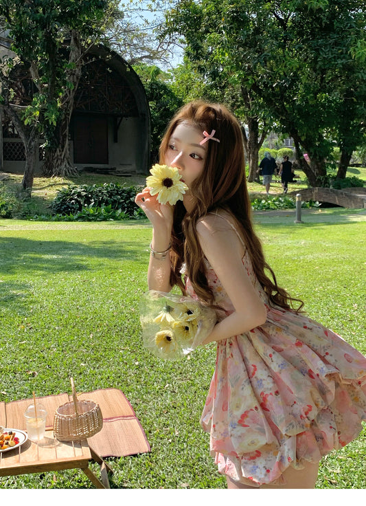 💕現貨秒出🍓ins風氛圍感度假吊帶花苞澎澎裙連衣裙
