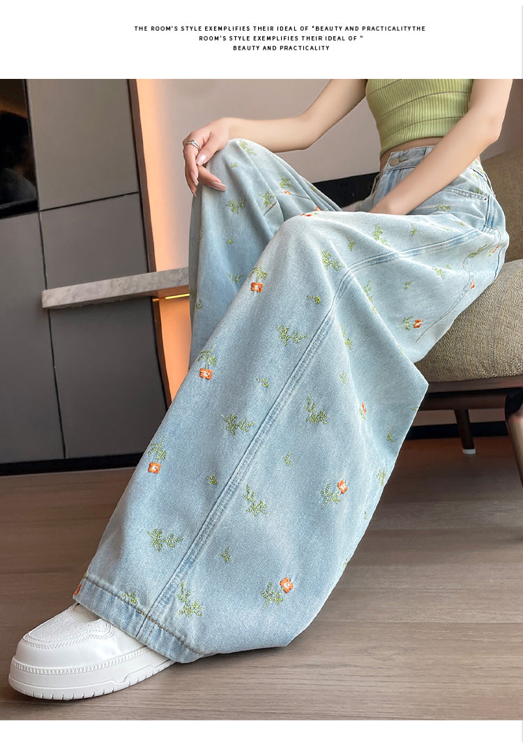 可愛花草刺繡復古彎刀牛仔直筒褲(有大尺碼)