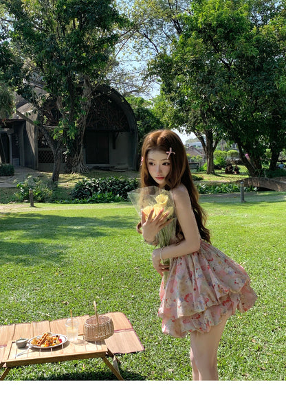 💕現貨秒出🍓ins風氛圍感度假吊帶花苞澎澎裙連衣裙