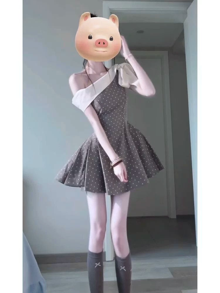 優雅一字肩蝴蝶結點點收腰澎澎裙