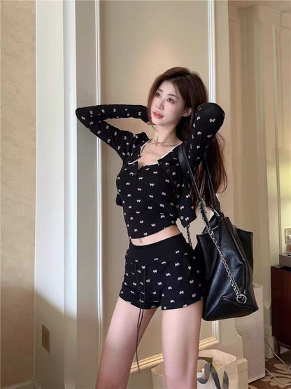 甜美蝴蝶結吊帶修身三件套