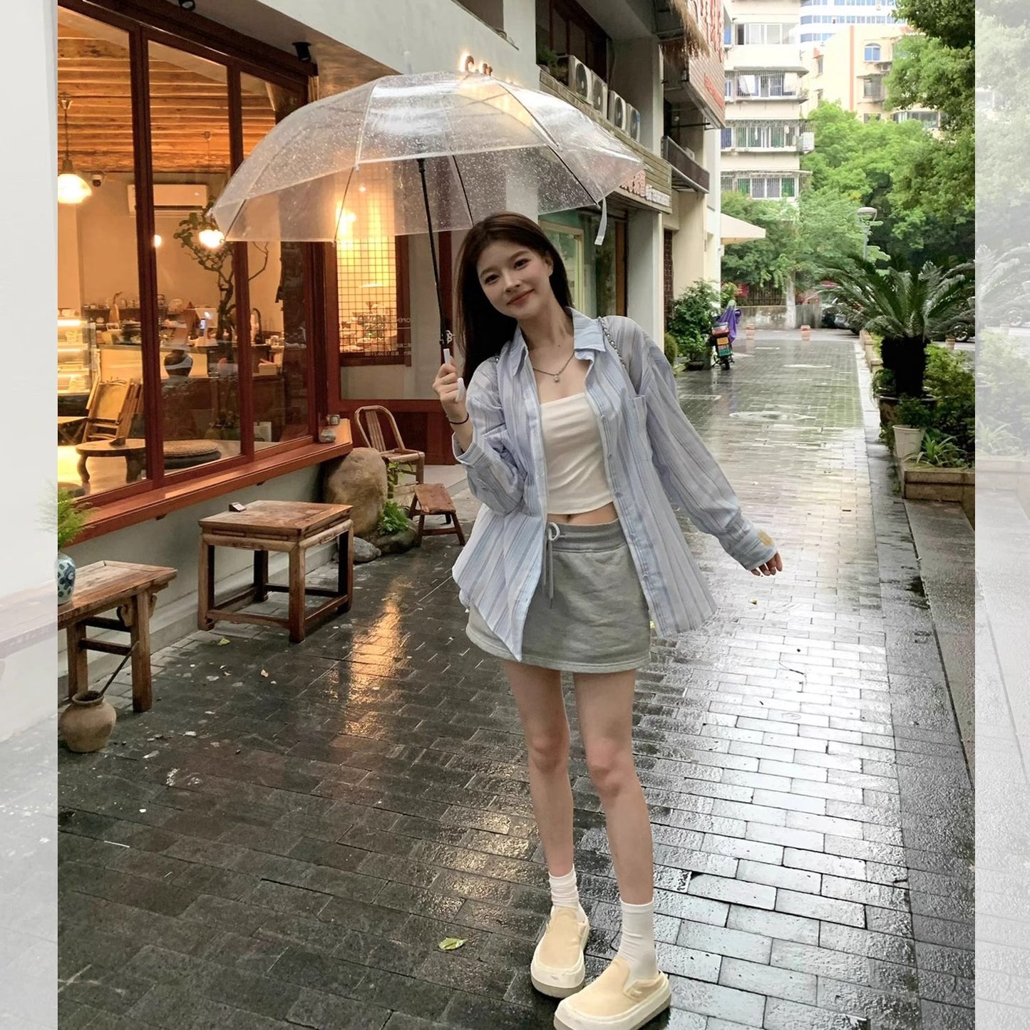 百搭休閒薄款防曬藍條紋襯衫