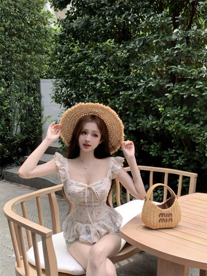 杏色碎花系帶小飛袖方領襯衫上衣