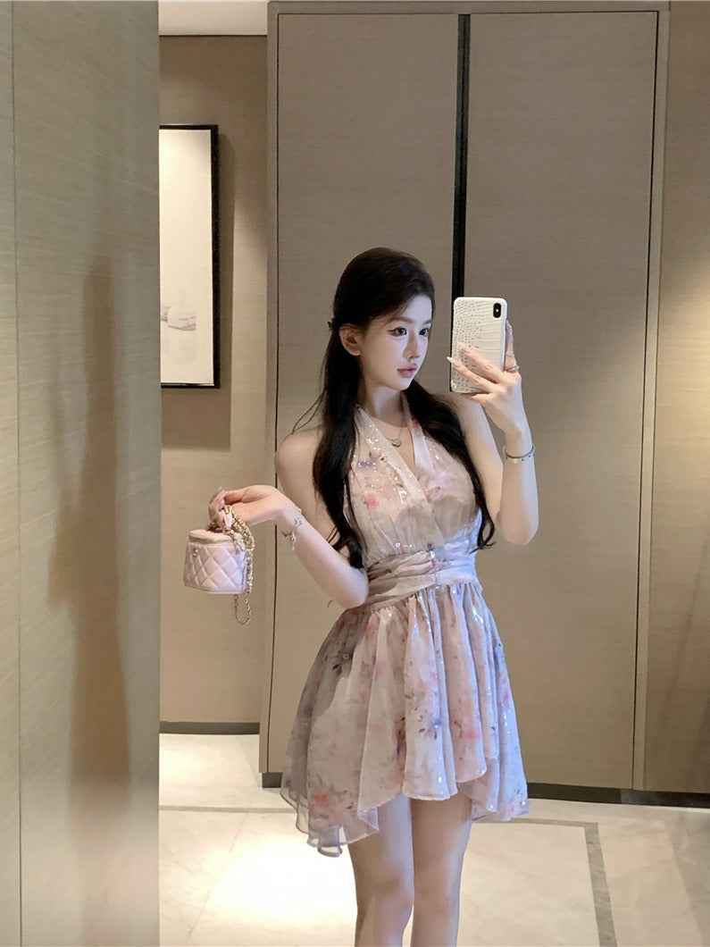 度假風粉色碎花小個子掛脖連衣裙
