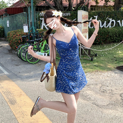 獨特藍色吊帶碎花收腰小個子連衣裙