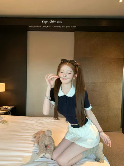 miu系冰麻雙層領針織衫+撞色木耳邊短裙