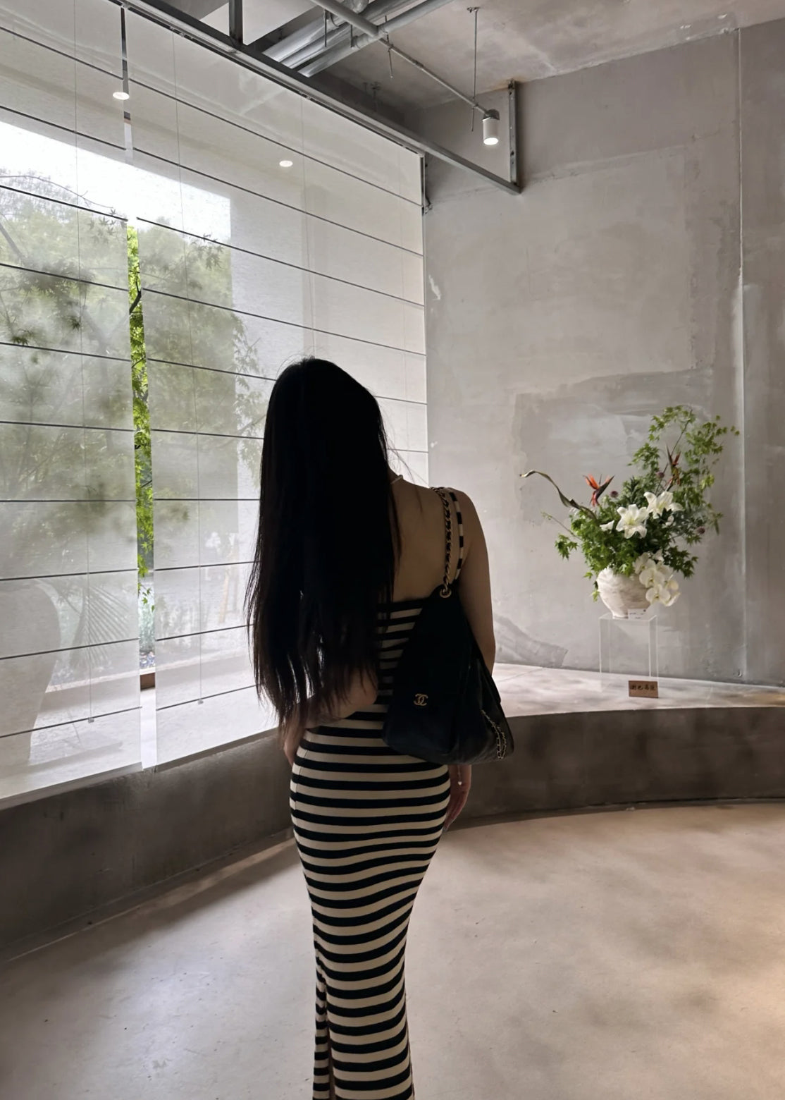 絕美辣妹條紋V領吊帶連衣裙