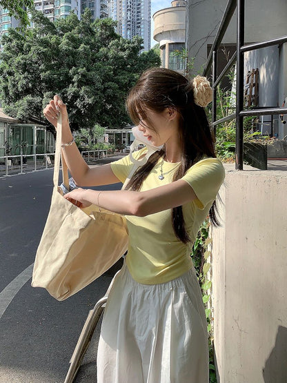 簡約正肩圓領修身褶皺短袖上衣