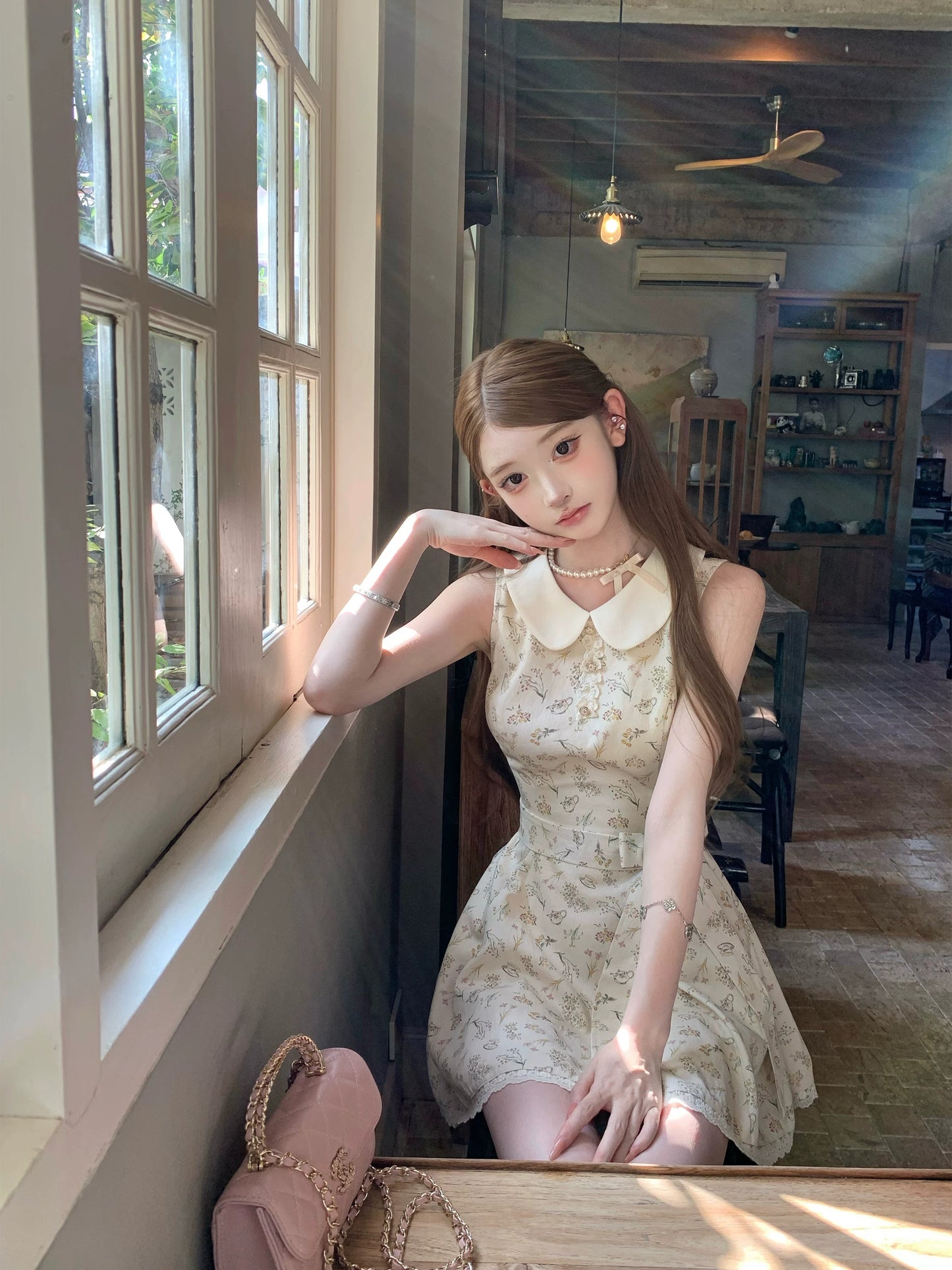 法式娃娃領無袖碎花連衣裙
