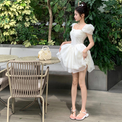 甜美生日宴會出片方領泡泡袖小禮服