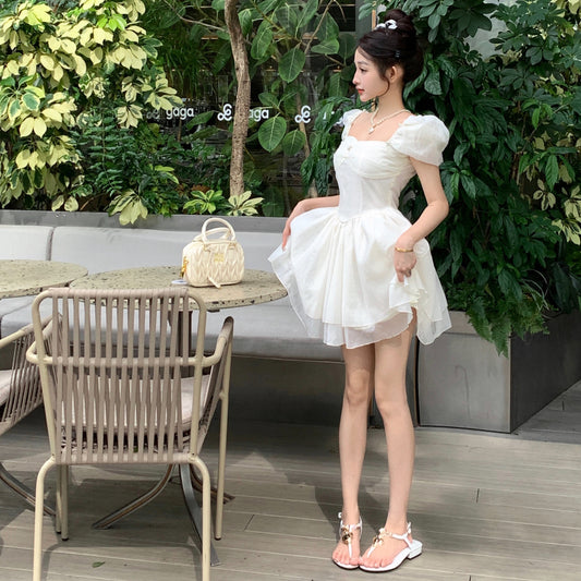 甜美生日宴會出片方領泡泡袖小禮服