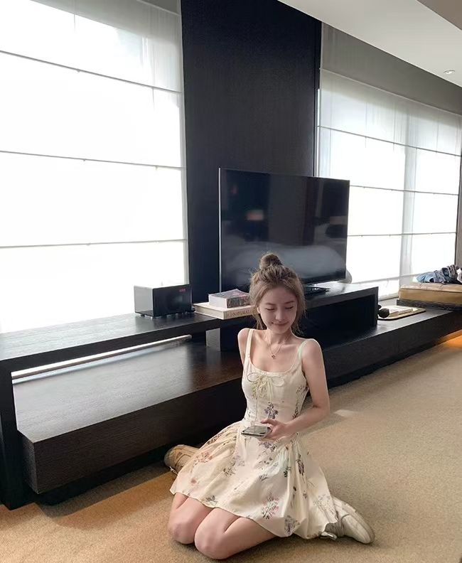 夏季收腰系帶碎花連身吊帶短裙