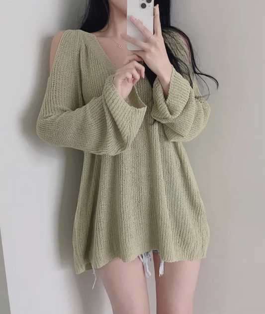 💕現貨秒出🍓溫柔慵懶露肩薄款V領百搭罩衫