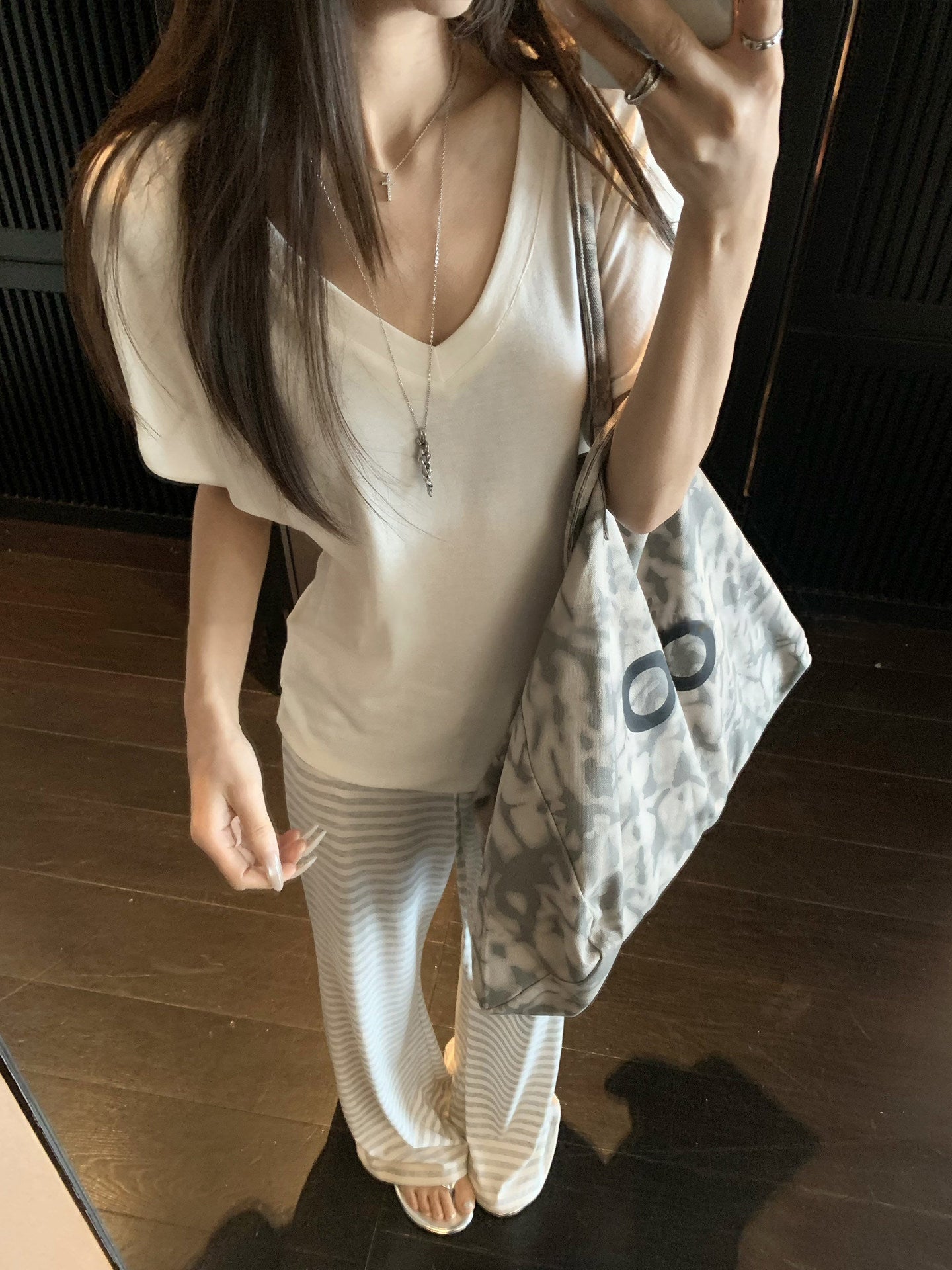 條紋懶懶垂感休閒微喇叭褲