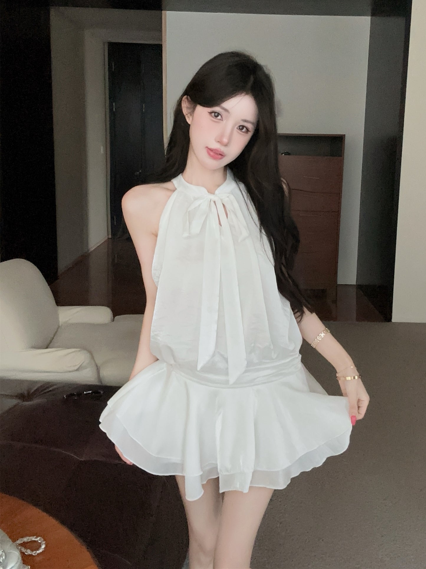 蝴蝶結掛脖無袖蛋糕連衣短裙