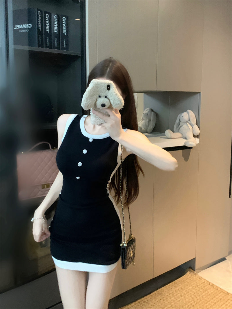 輕熟拼色圓領背心包臀短裙