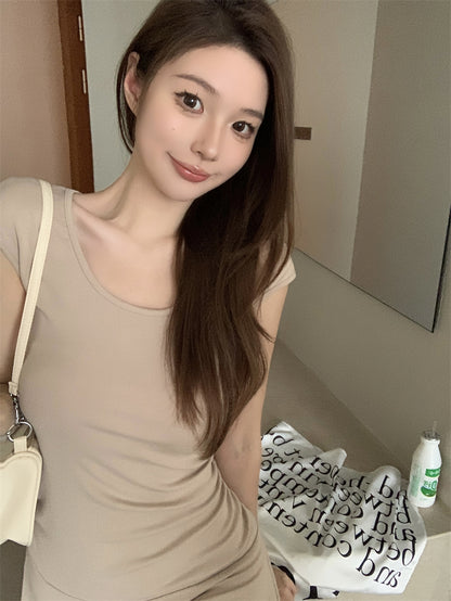 💕現貨秒出🍓經典百搭性感U領短袖連衣短裙