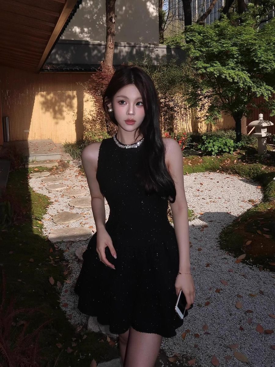 💕現貨秒出🍓高級千金感小黑裙