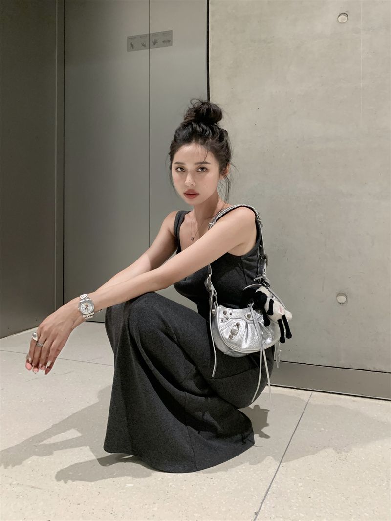 💕現貨秒出🍓休閒日常顯瘦吊帶連衣裙