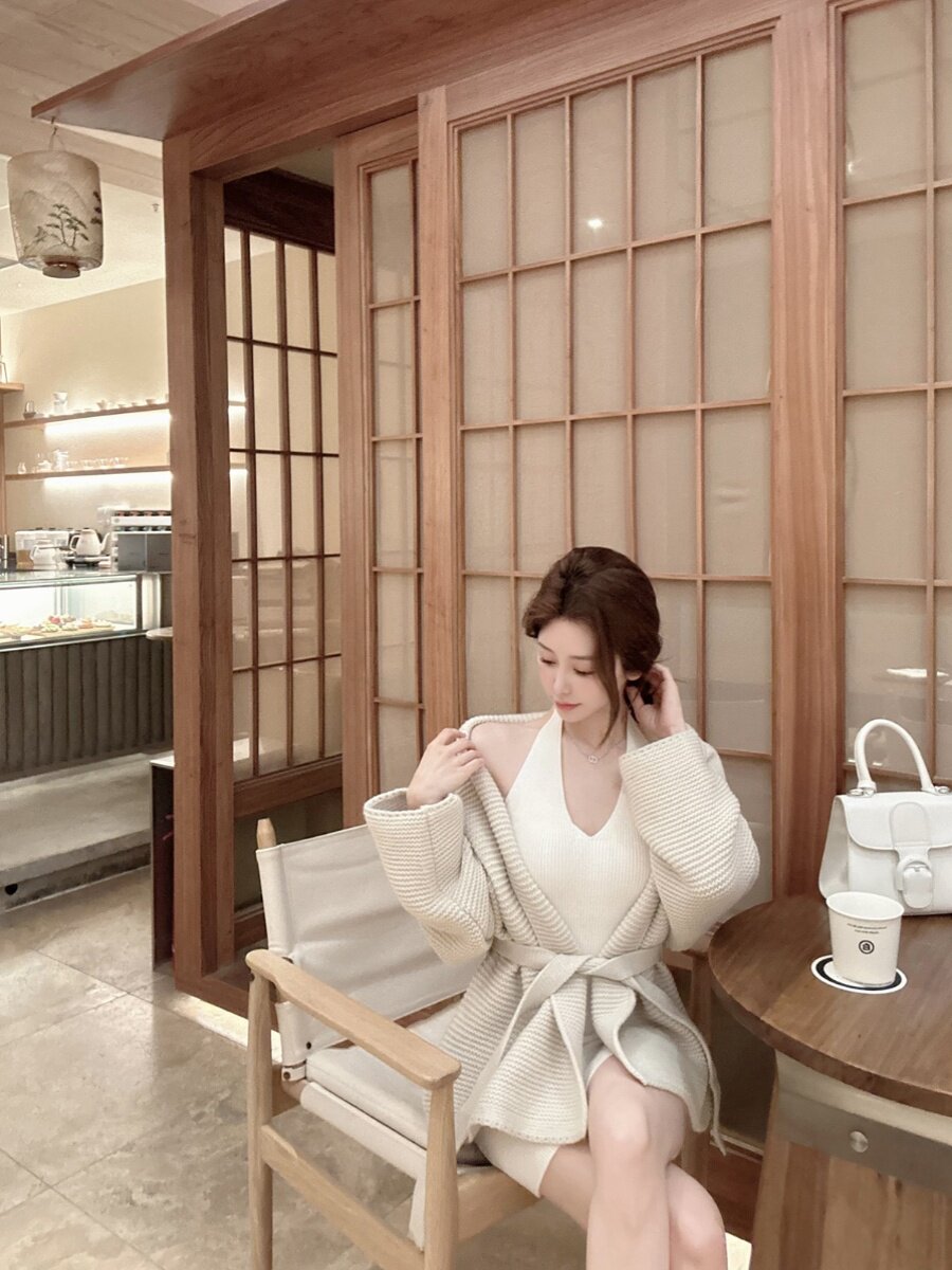 💕現貨秒出🍓韓系掛脖吊帶羊毛粗針針織開衫外套套裝