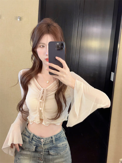 甜美蕾絲拼接喇叭袖背心兩件套💕