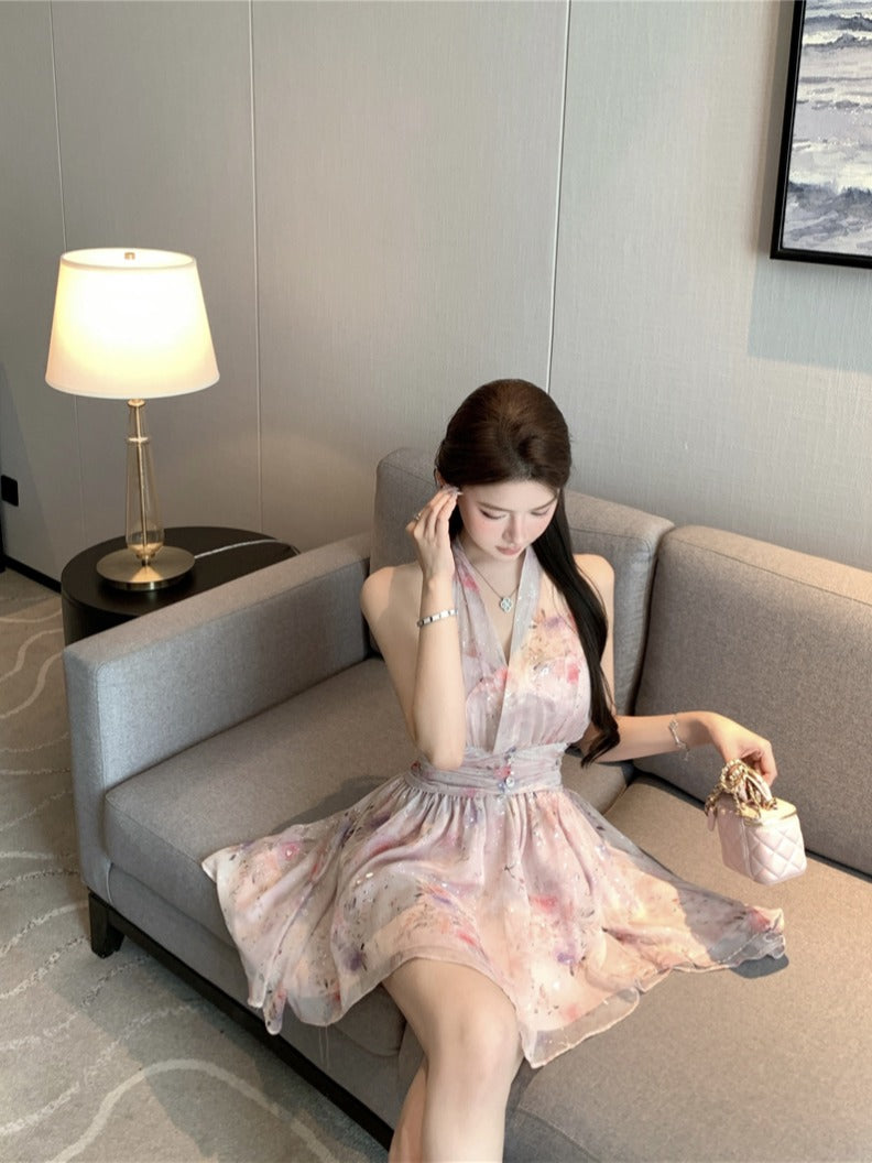 度假風粉色碎花小個子掛脖連衣裙