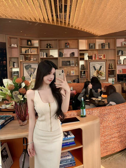 💕現貨秒出🍓軟香溫柔U領背心&半身裙兩件套