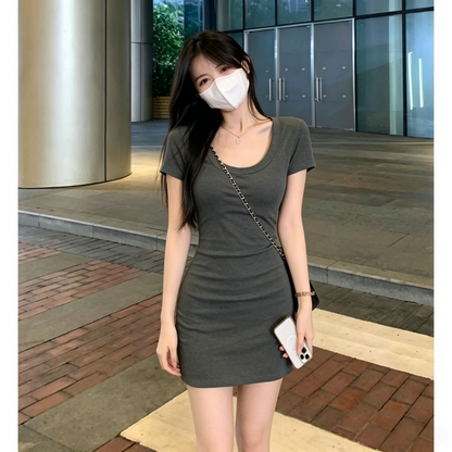 極簡風辣妹緊身包臀短裙