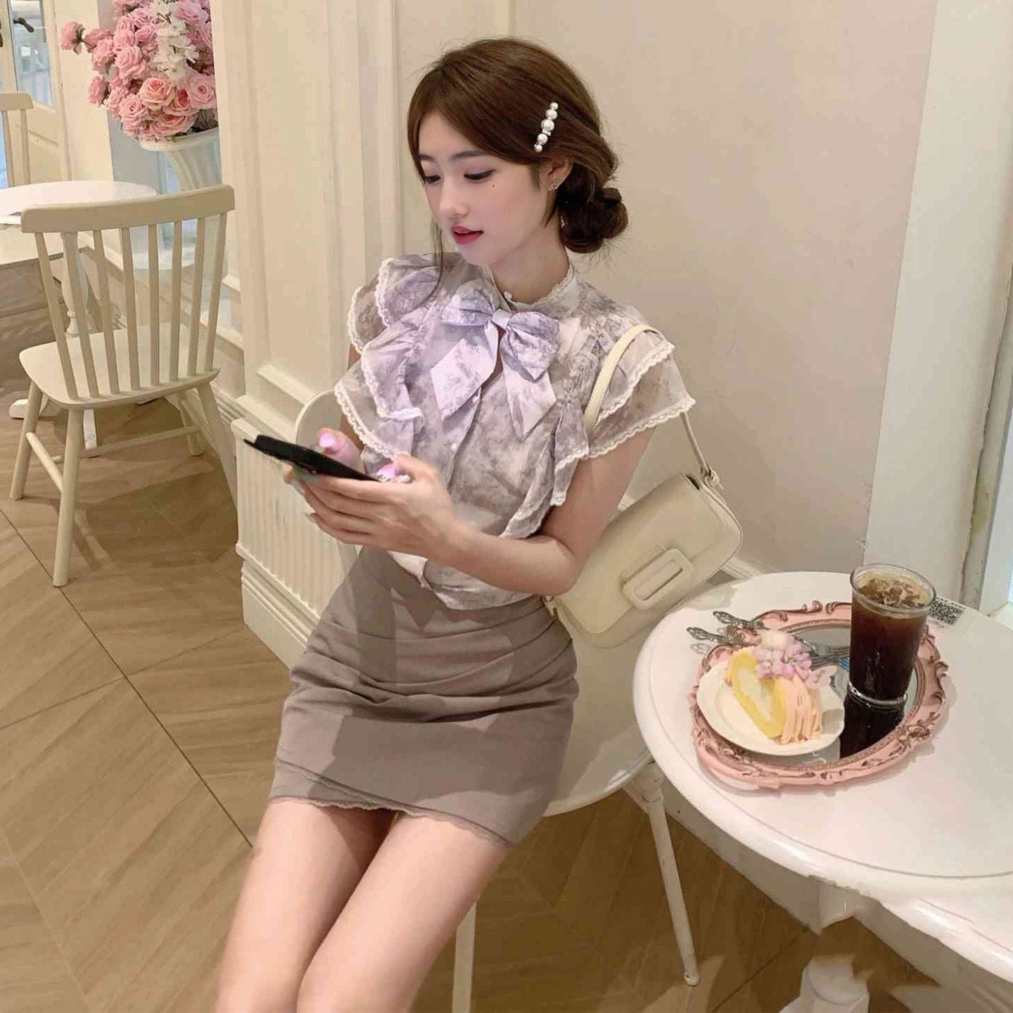 氣質溫柔碎花飛袖上衣&包臀短裙兩件套