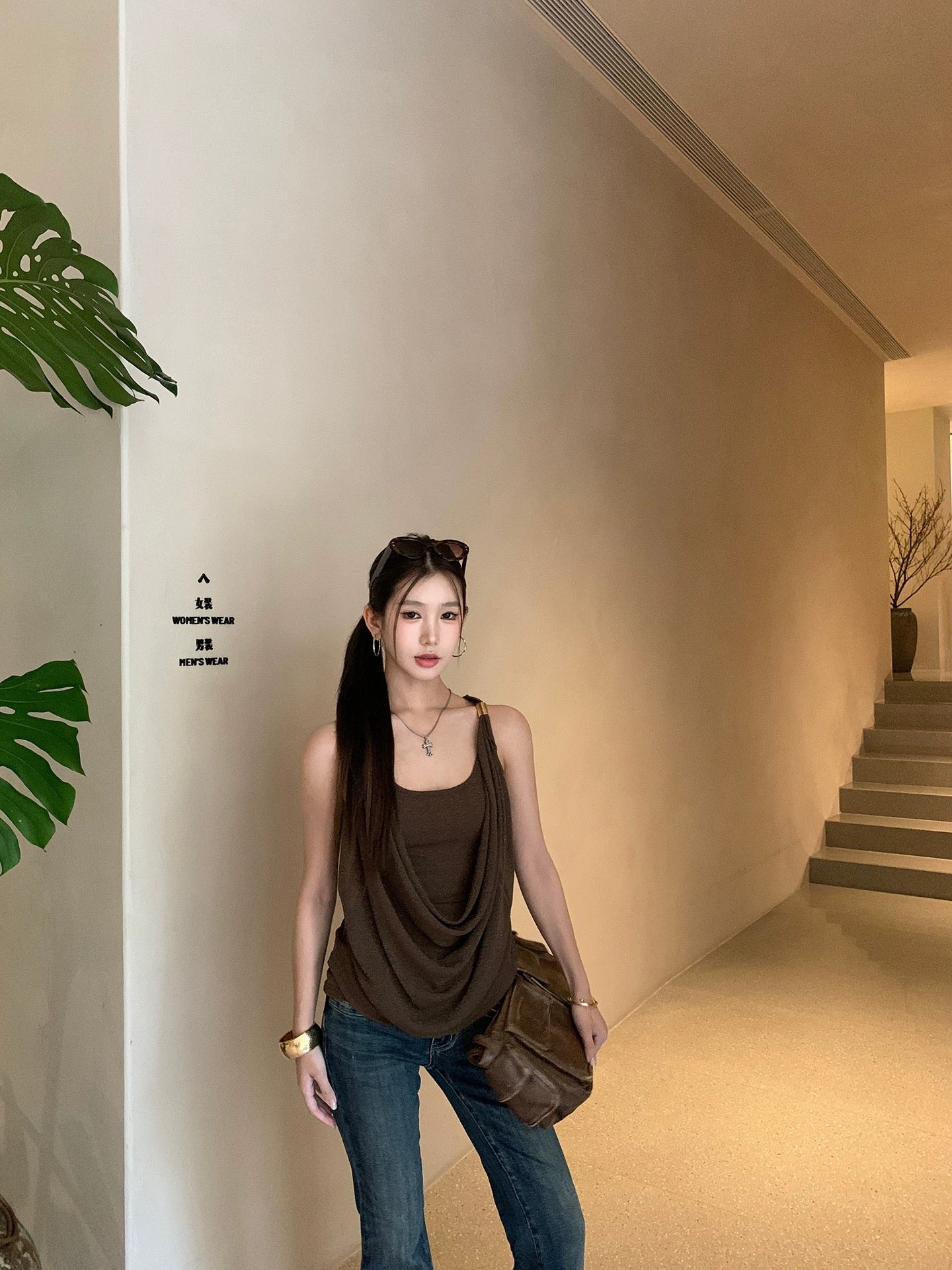 時尚咖啡吊帶無袖背心上衣