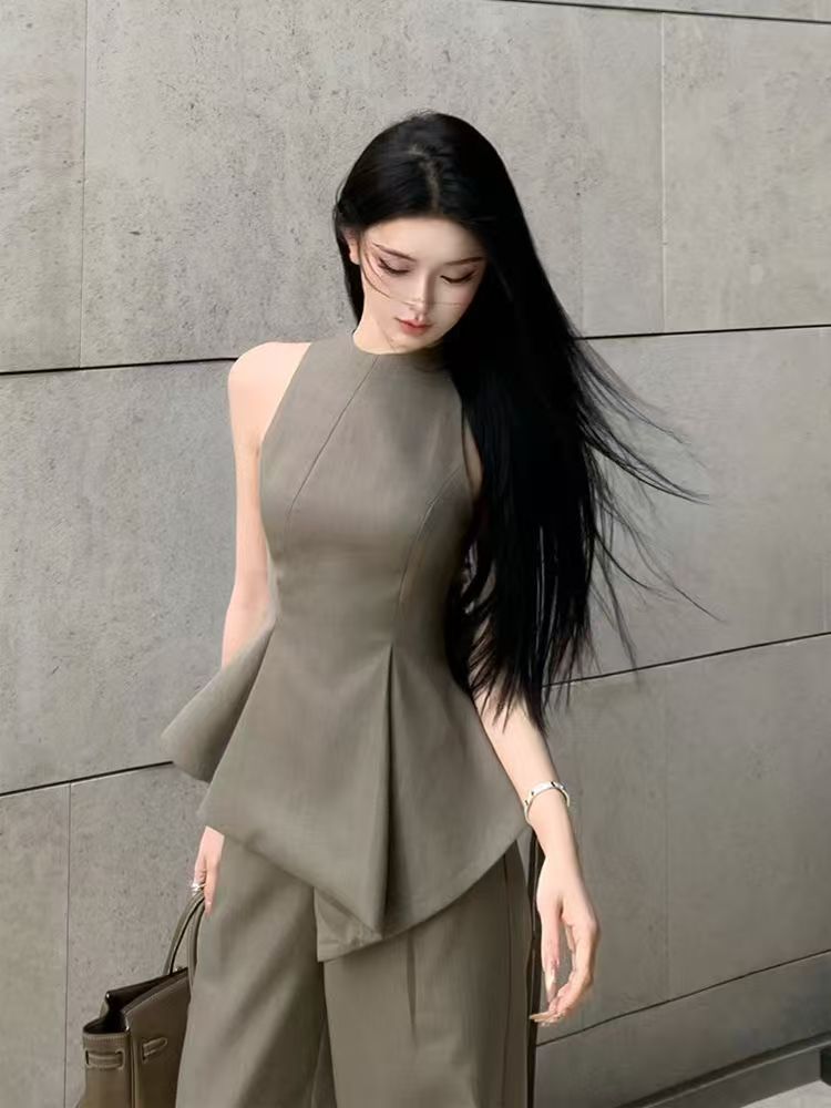 法式不對襯圓領無袖上衣兩件套(有大尺碼)