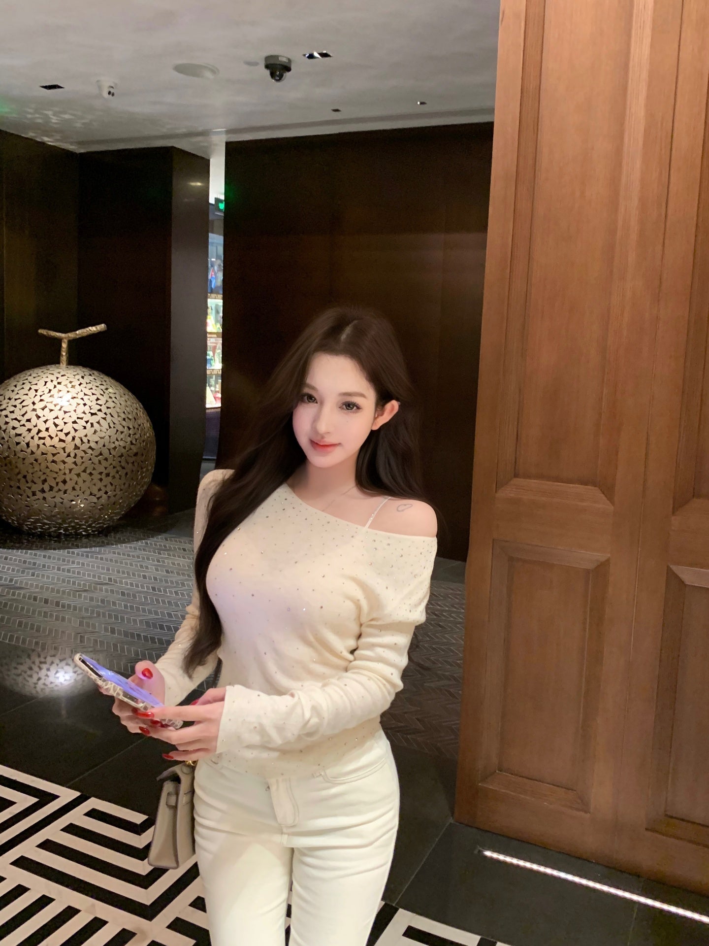重工燙鑽滿天星V領毛衣針織衫